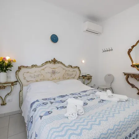 Oasi Alojamento de Acomodação e Pequeno-almoço Finale Ligure
